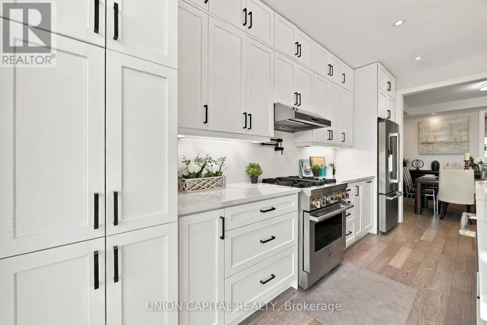 297 SEAVIEW HEIGHTS