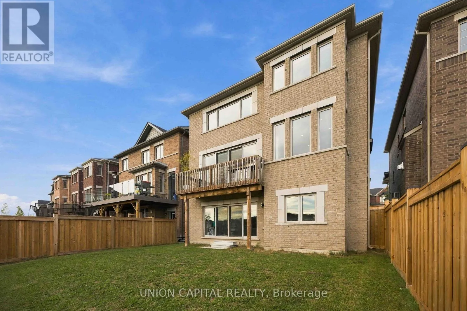297 SEAVIEW HEIGHTS