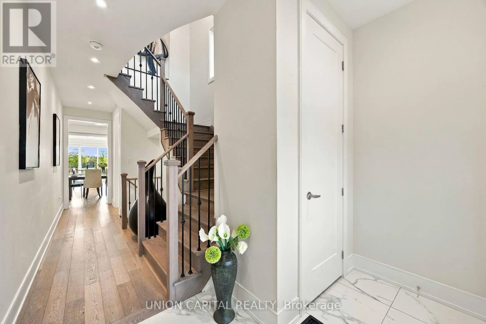 297 SEAVIEW HEIGHTS