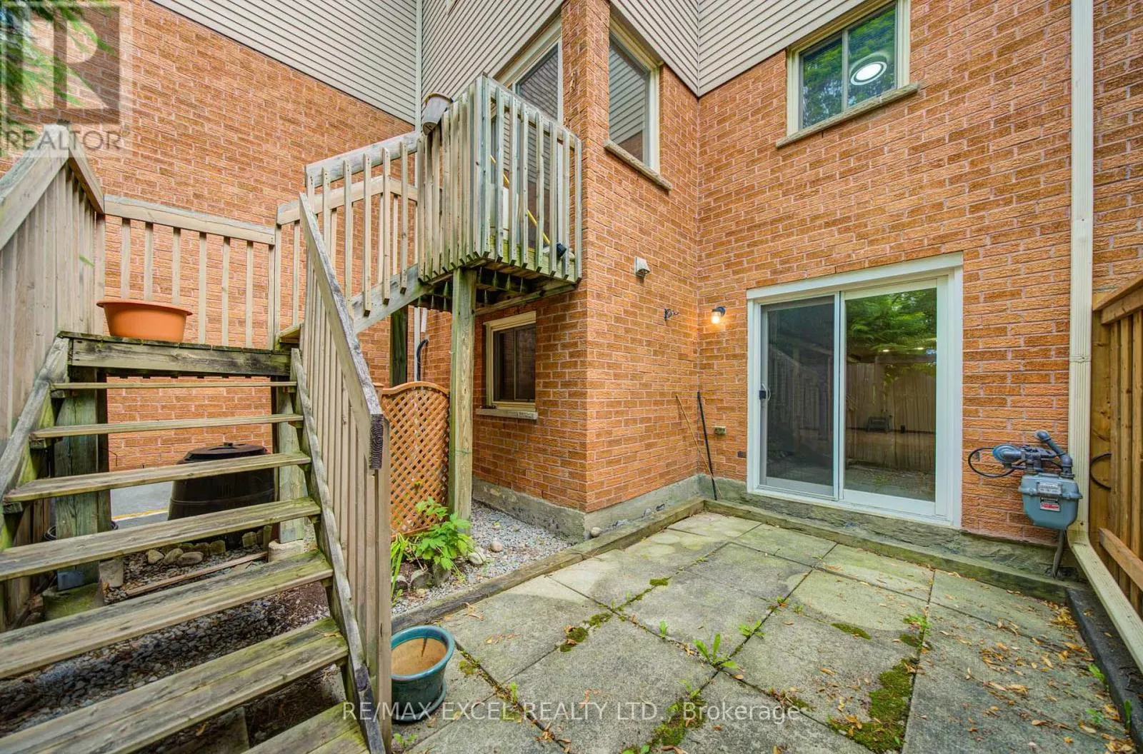 563 TARA HILL CIRCLE