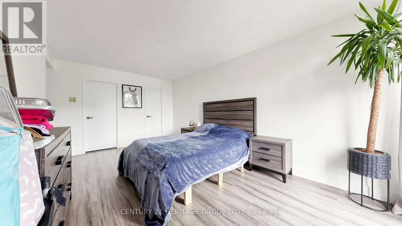 406 - 40 BAIF BOULEVARD
