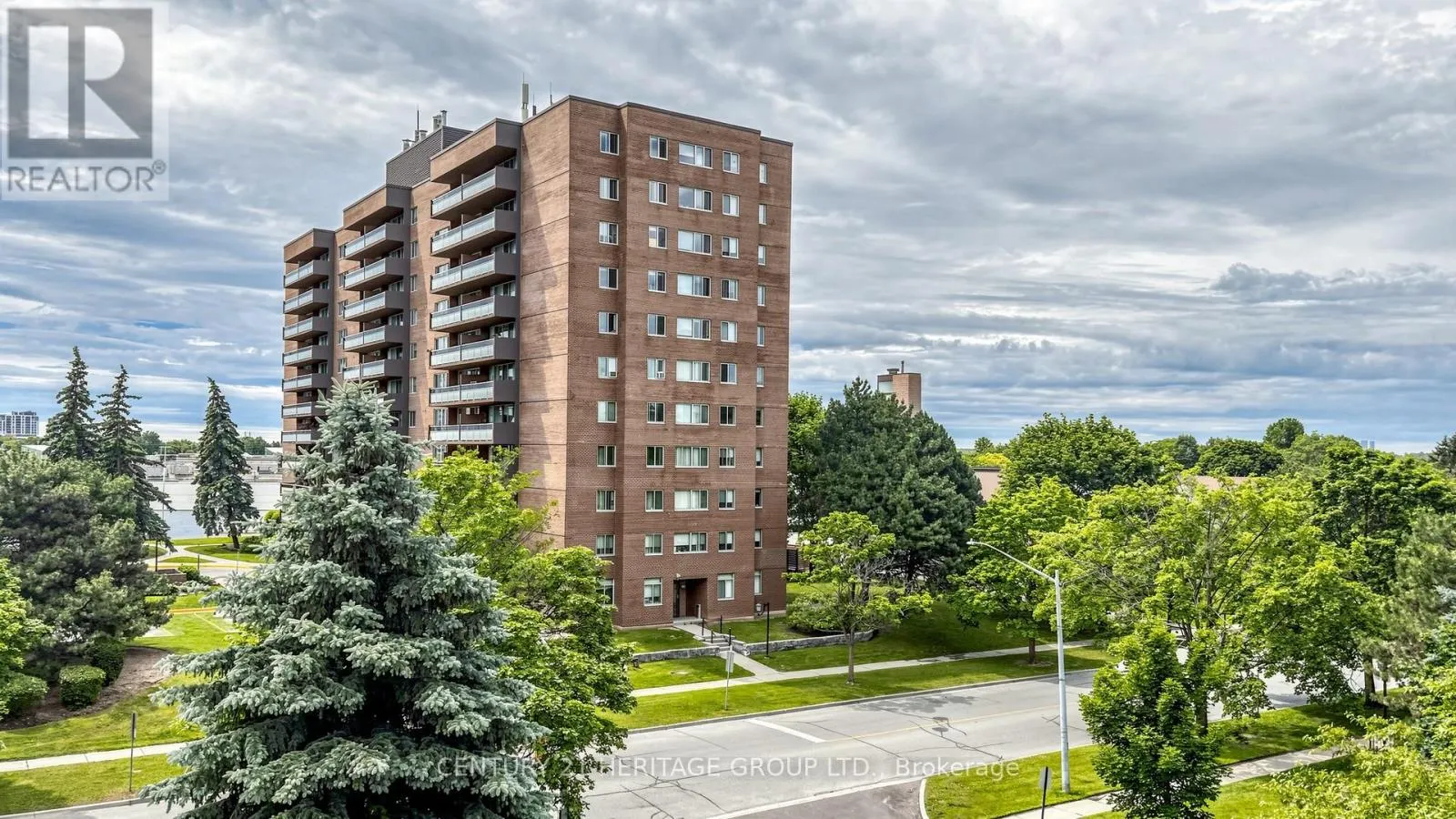 406 - 40 BAIF BOULEVARD