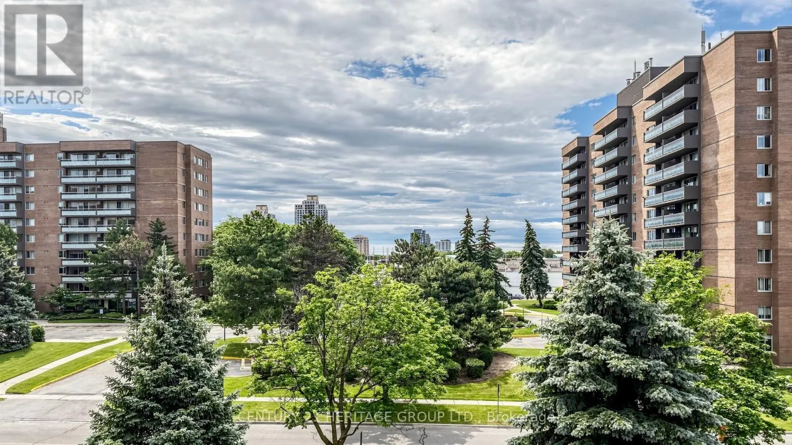 406 - 40 BAIF BOULEVARD