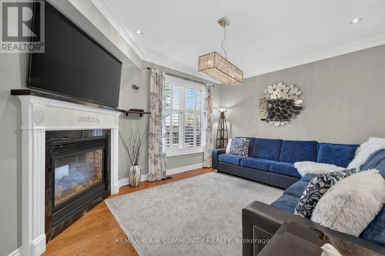 38 DIMARINO DRIVE