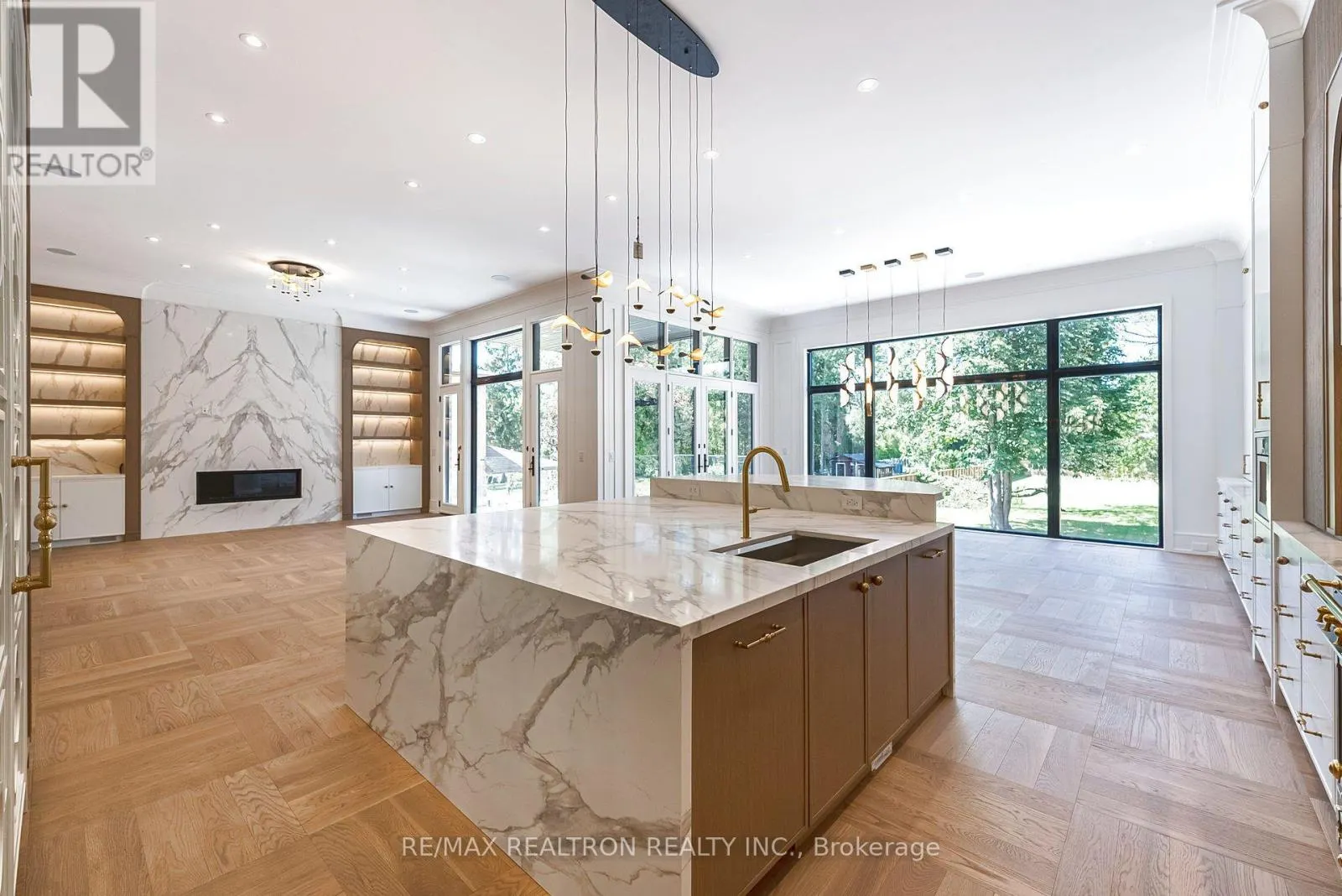 28 SCOTT DRIVE