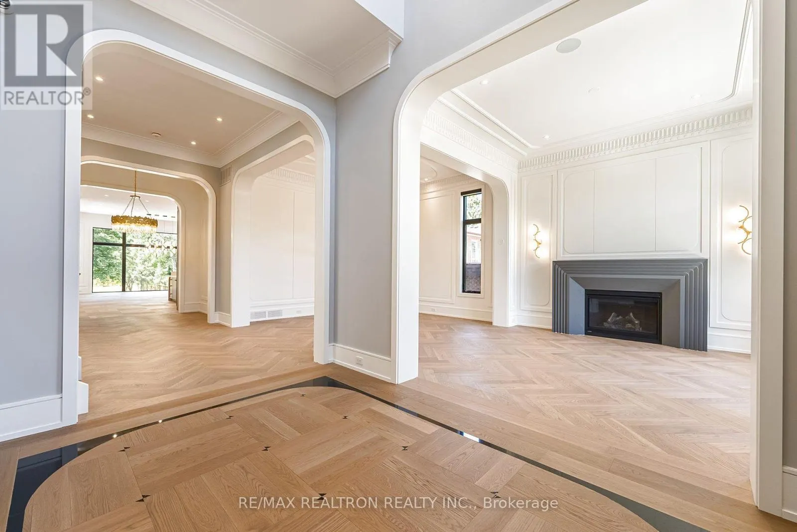 28 SCOTT DRIVE
