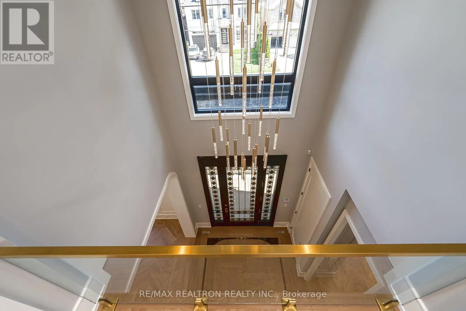 28 SCOTT DRIVE