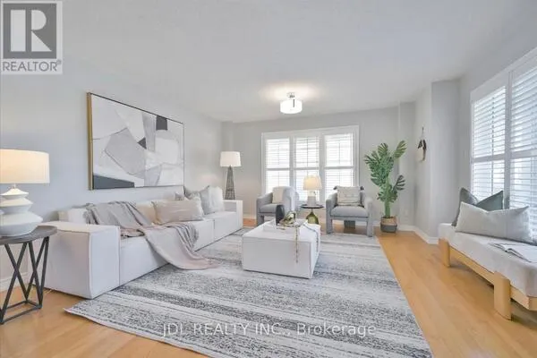 21 IRON HORSE AVENUE