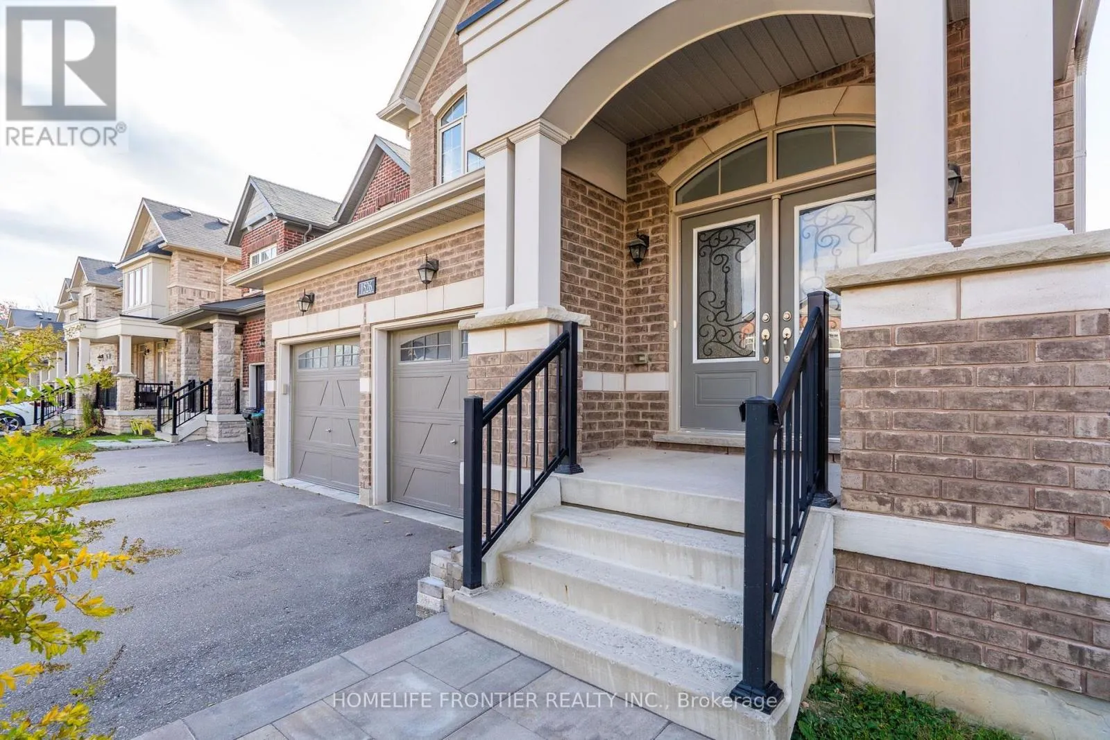 1526 FARROW CRESCENT