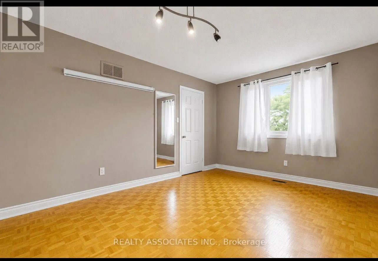 96 ZINNIA PLACE S