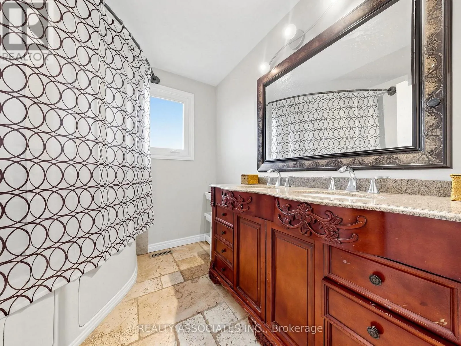 96 ZINNIA PLACE S