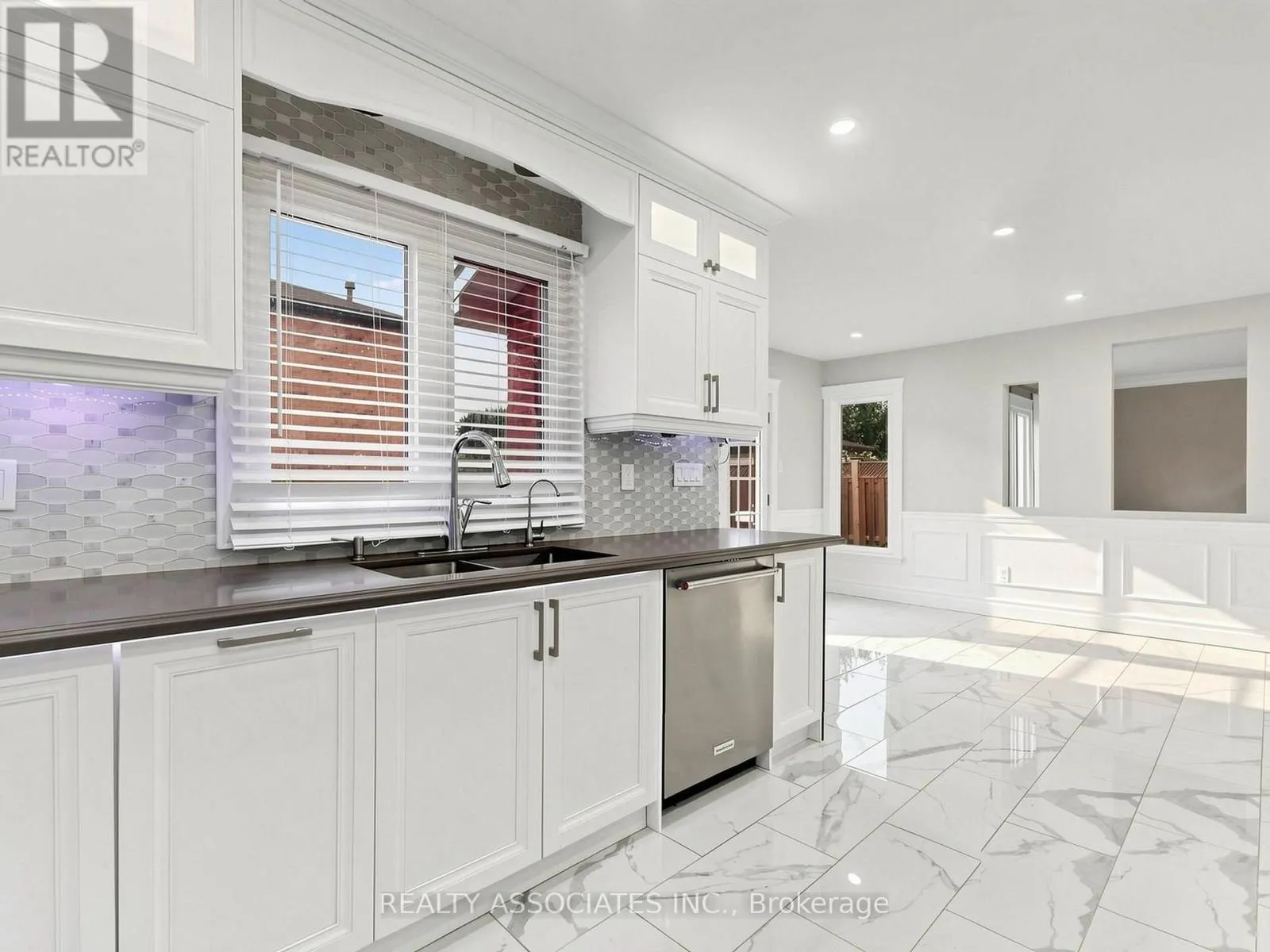 96 ZINNIA PLACE S