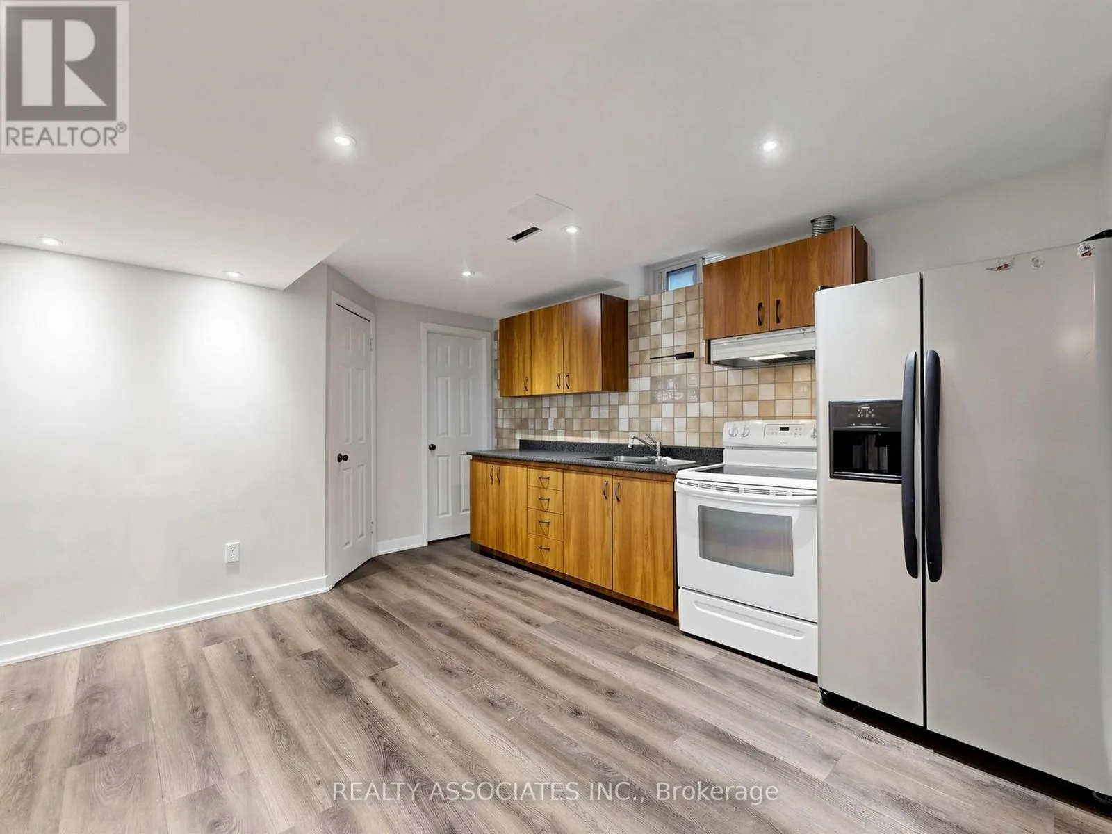 96 ZINNIA PLACE S