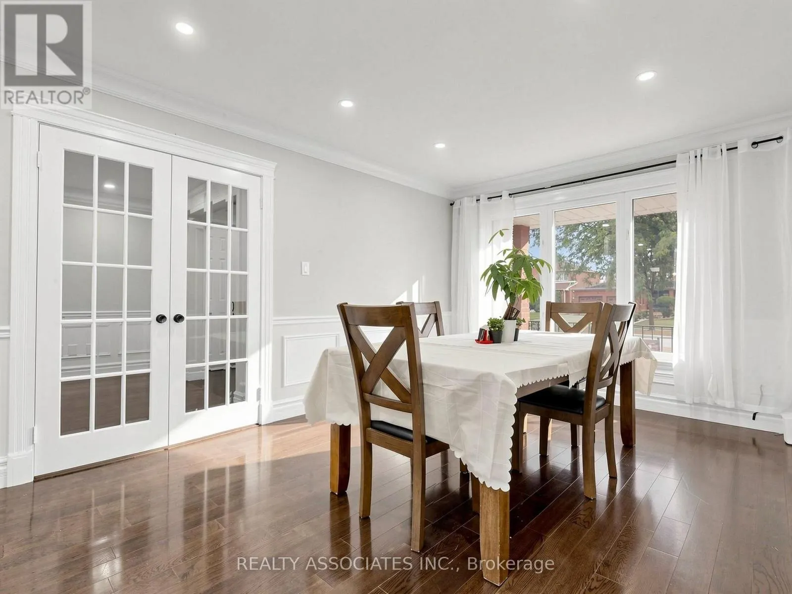 96 ZINNIA PLACE S
