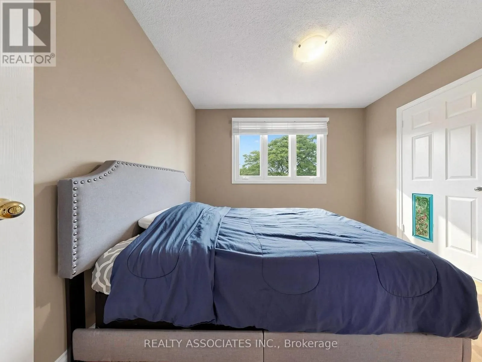 96 ZINNIA PLACE S