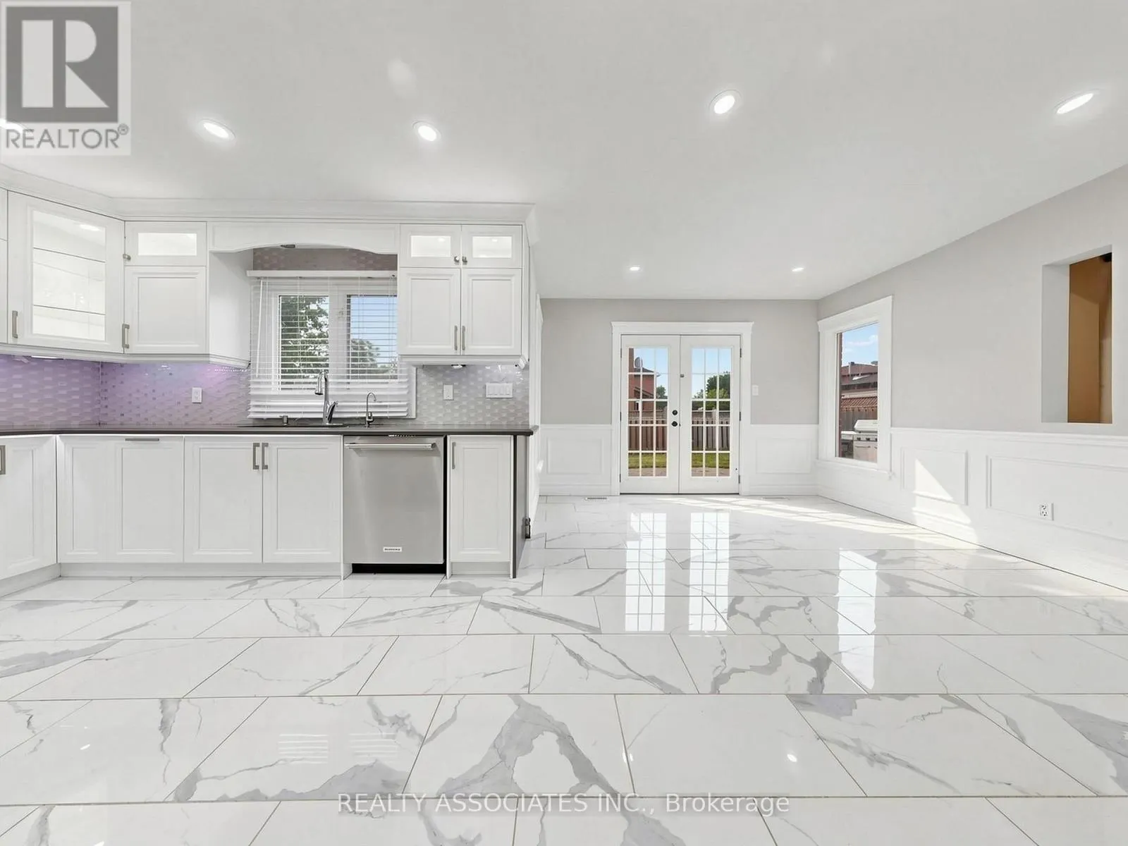 96 ZINNIA PLACE S