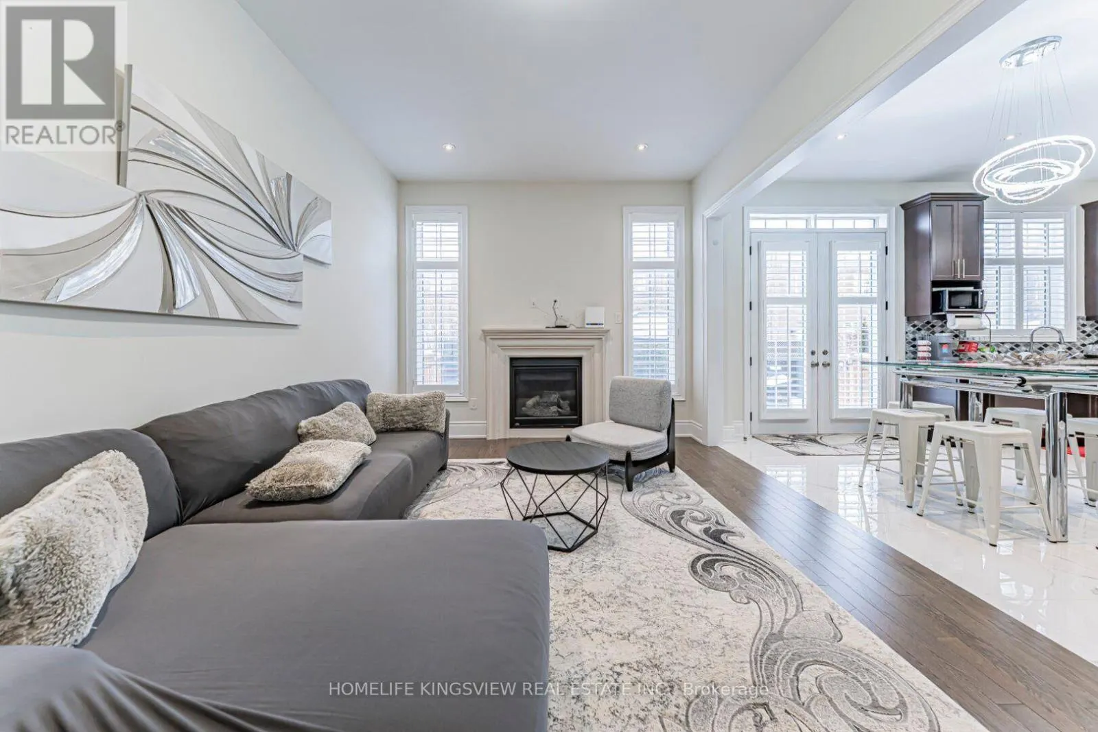 61 ROSS VENNARE CRESCENT
