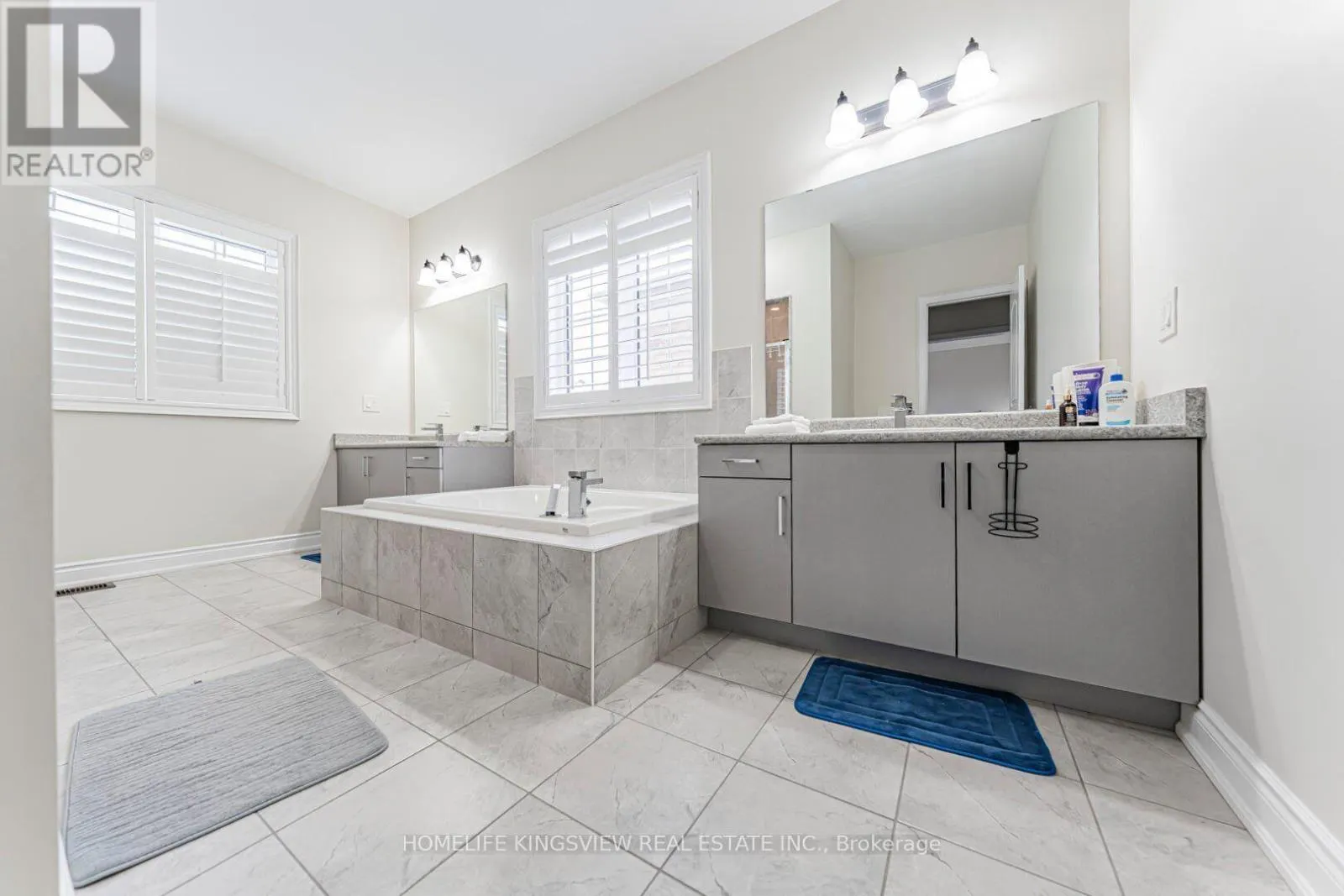61 ROSS VENNARE CRESCENT