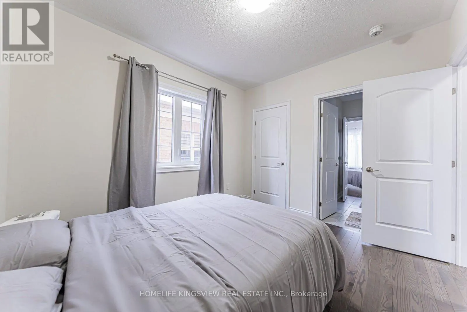 61 ROSS VENNARE CRESCENT