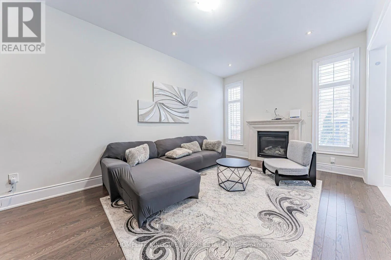 61 ROSS VENNARE CRESCENT
