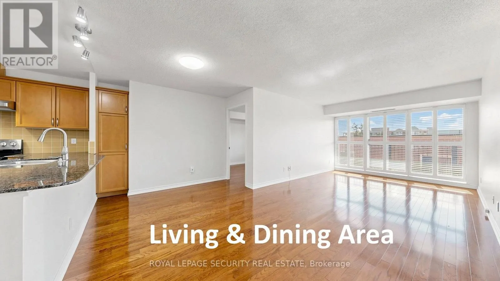 406 - 8026 KIPLING AVENUE