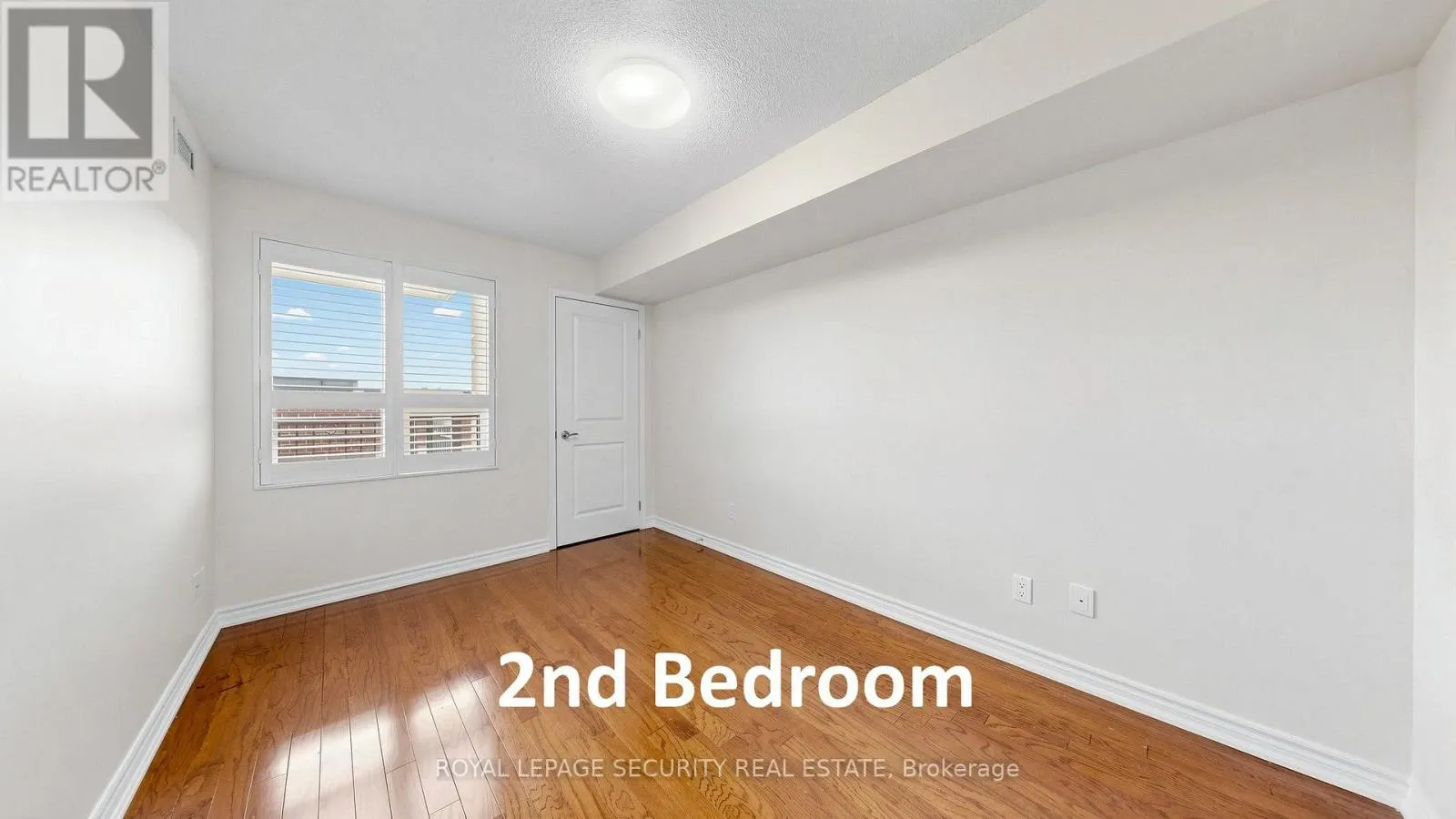 406 - 8026 KIPLING AVENUE
