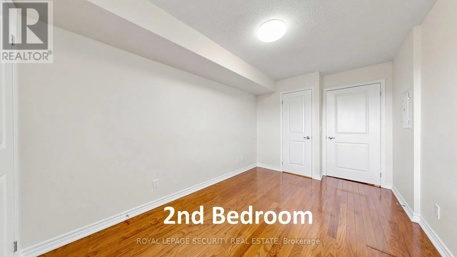 406 - 8026 KIPLING AVENUE
