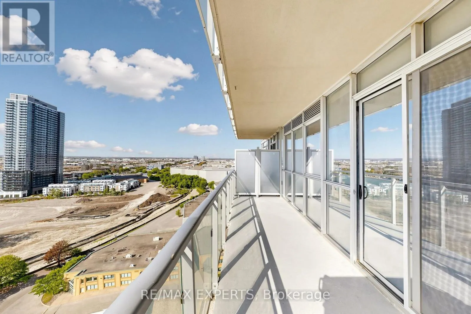 1505 - 2916 HIGHWAY 7 ROAD