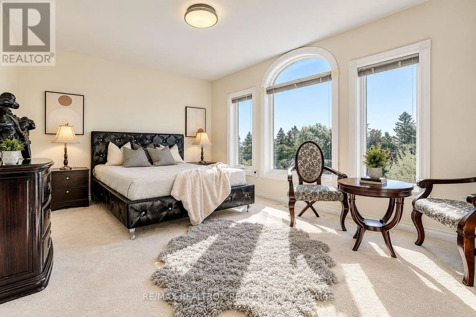 8 COUNTRY HEIGHTS DRIVE