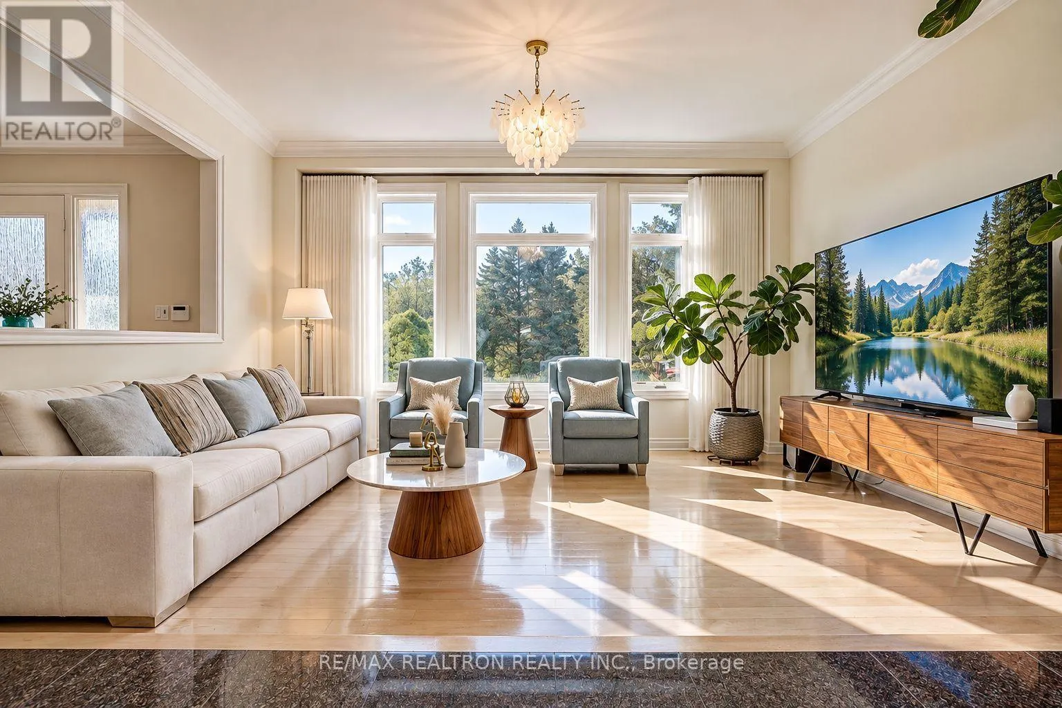 8 COUNTRY HEIGHTS DRIVE