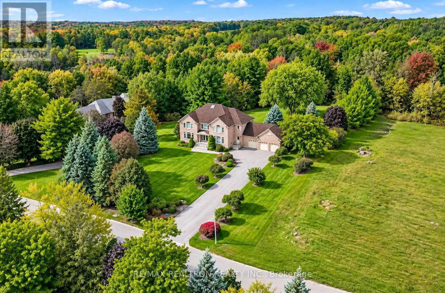 8 COUNTRY HEIGHTS DRIVE