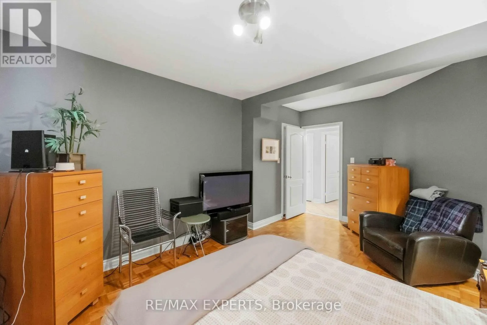 93 VELMAR DRIVE
