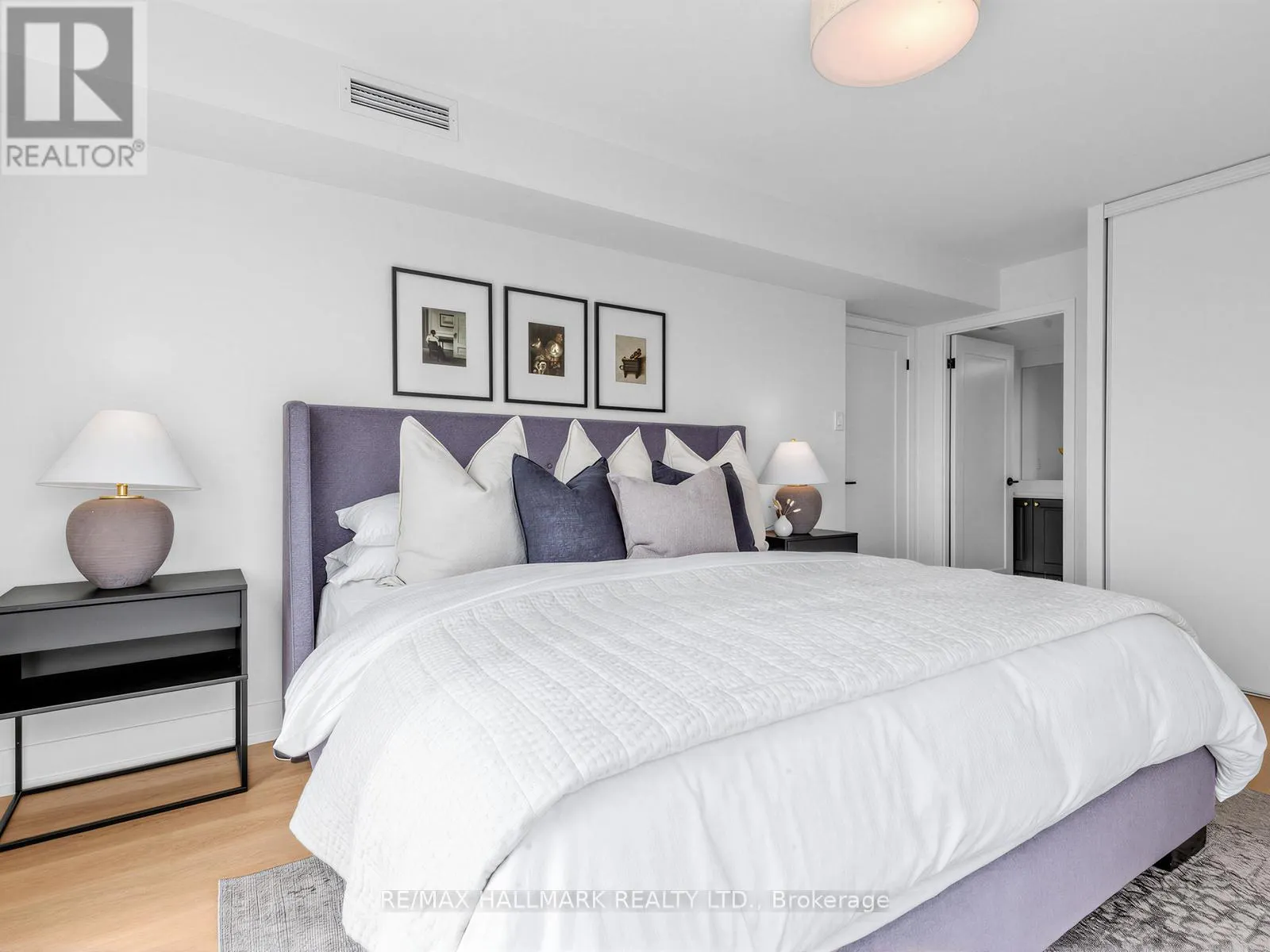 1102 - 399 SOUTH PARK ROAD