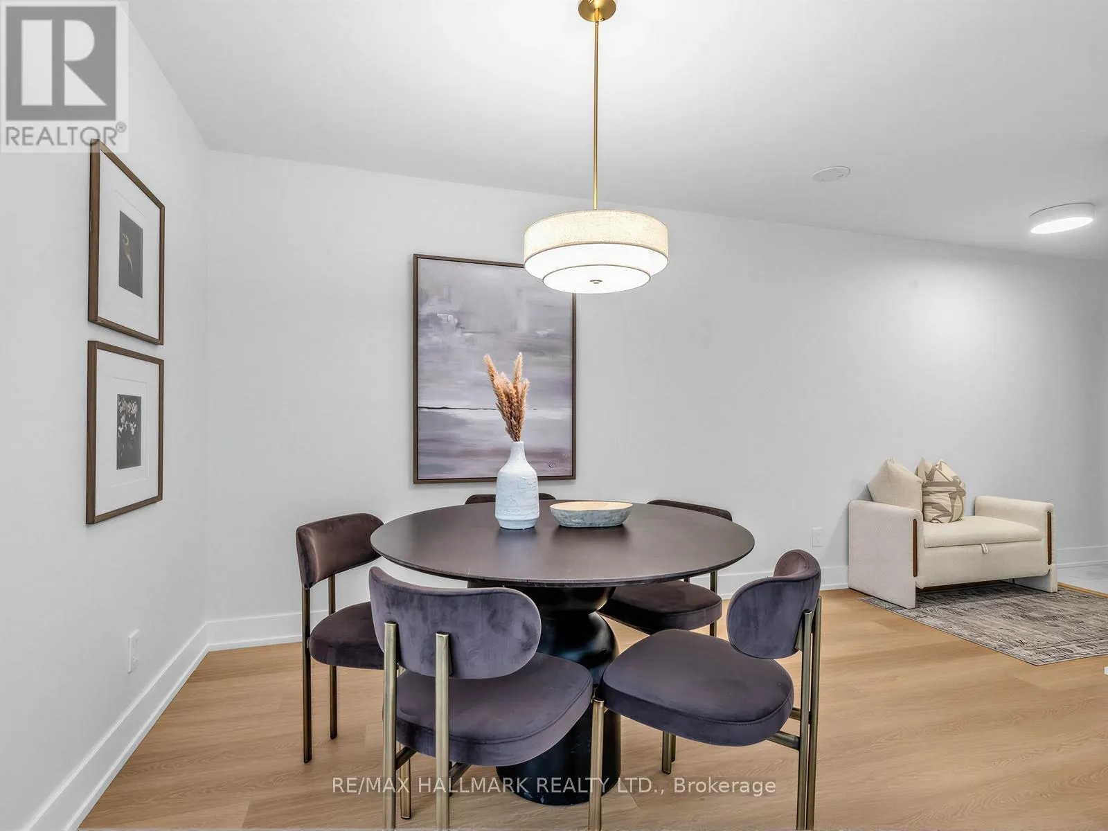 1102 - 399 SOUTH PARK ROAD