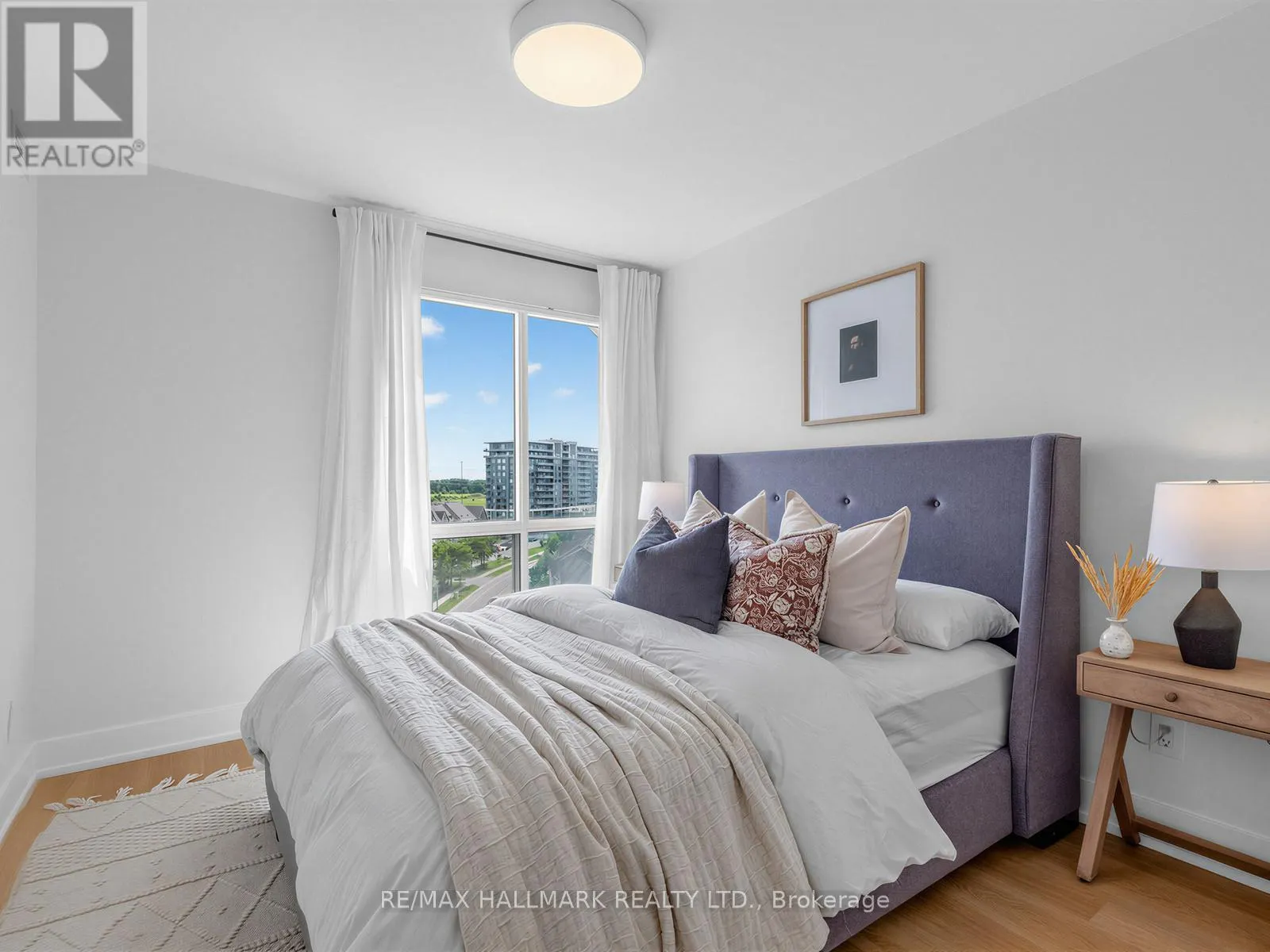 1102 - 399 SOUTH PARK ROAD