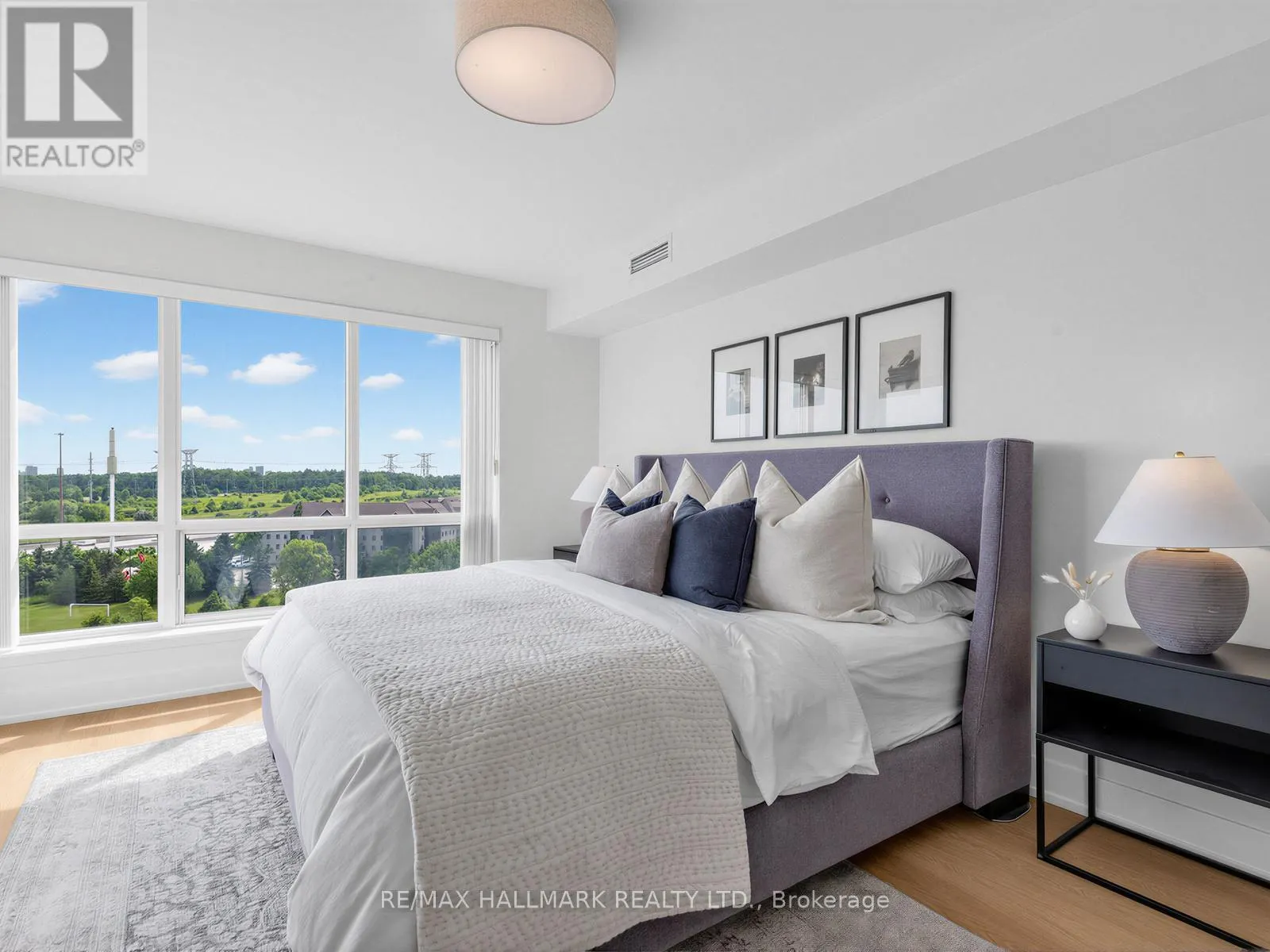 1102 - 399 SOUTH PARK ROAD