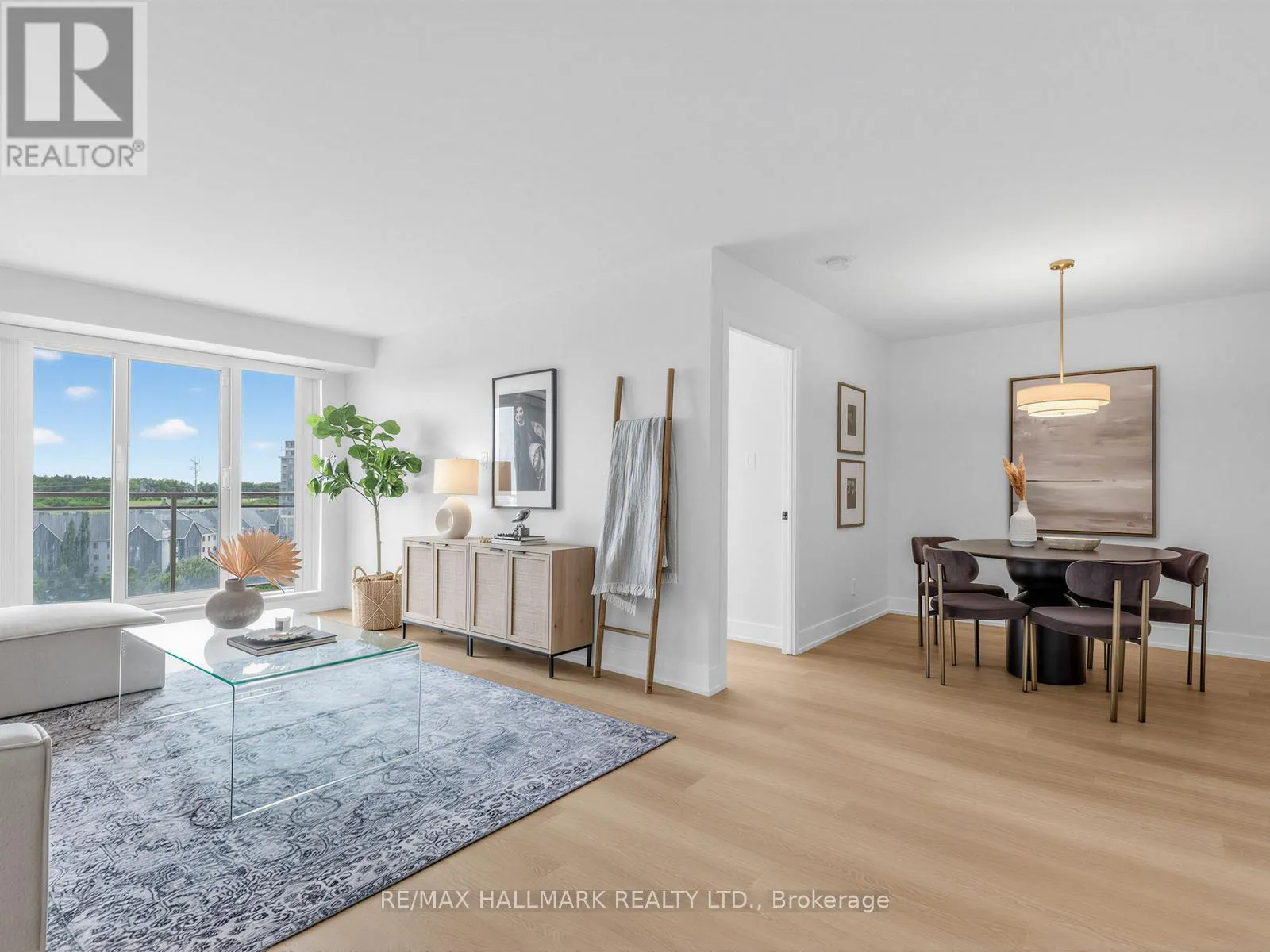 1102 - 399 SOUTH PARK ROAD