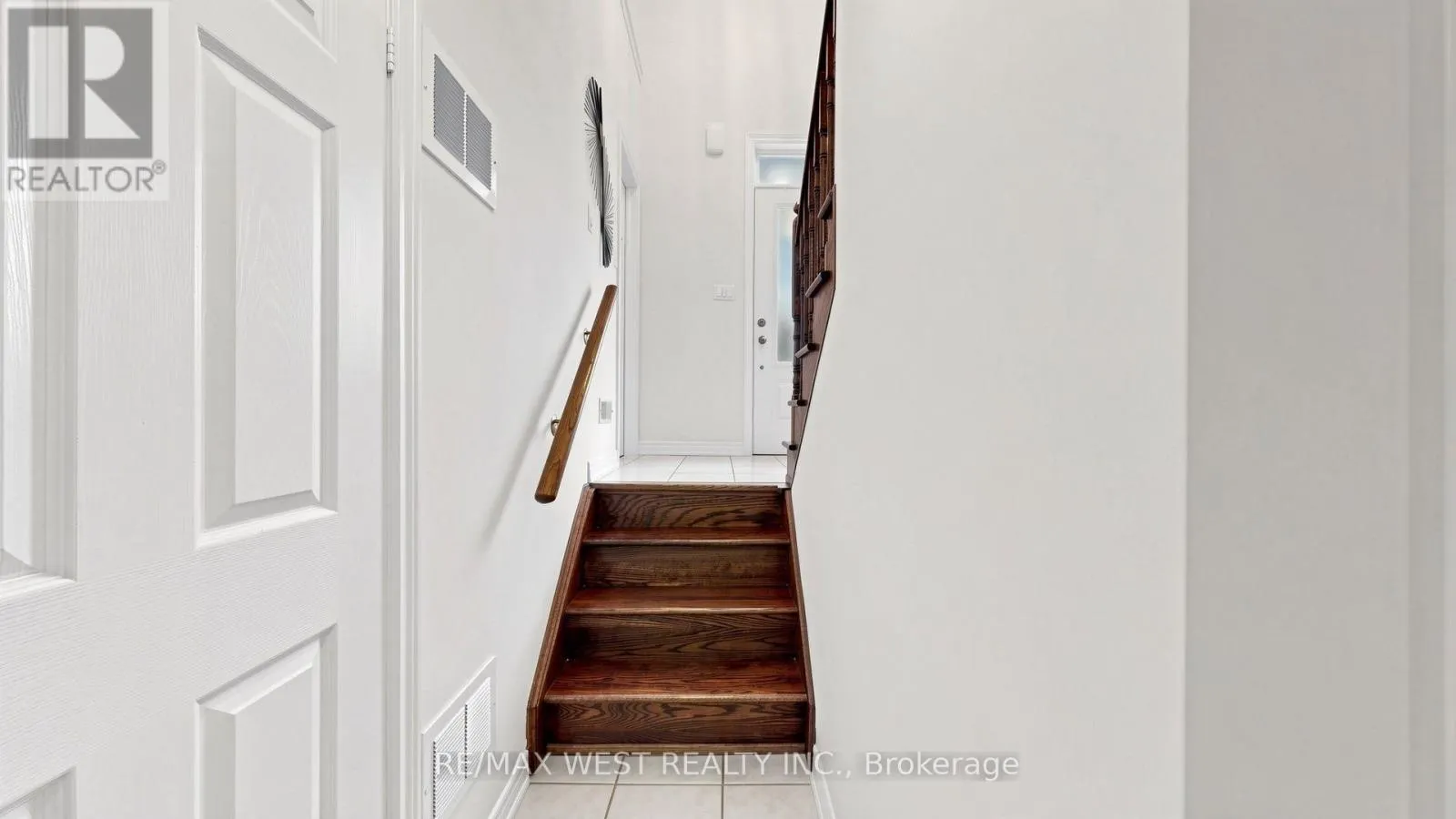 112 LAKE AVENUE
