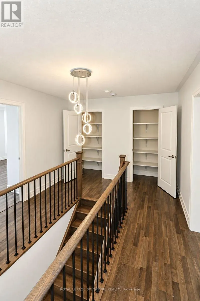 165 WAGNER CRESCENT