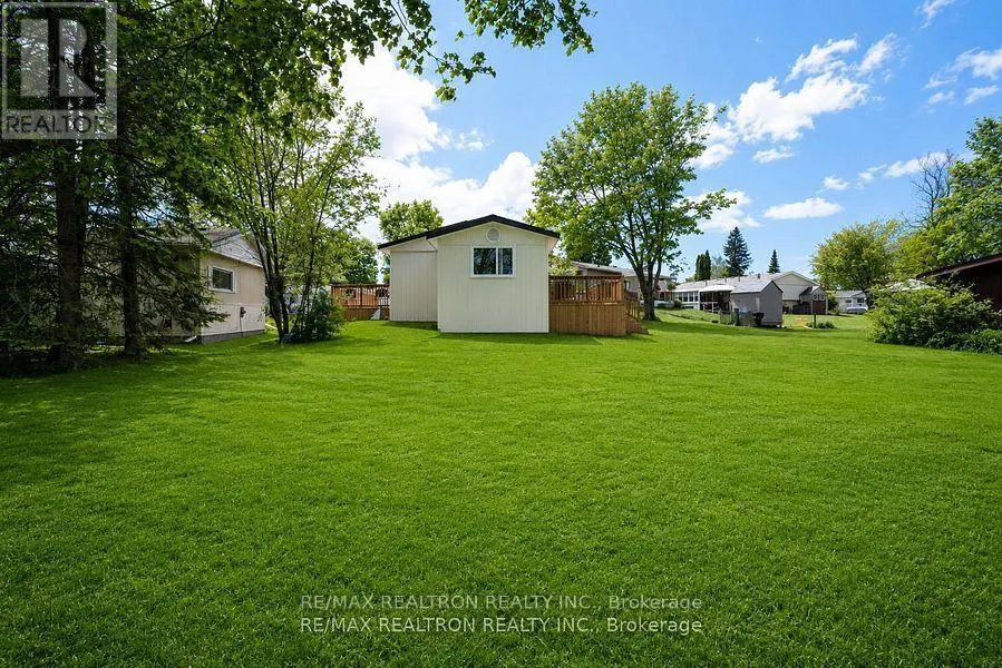 41 TREFOIL DRIVE