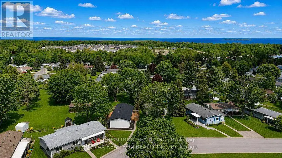 41 TREFOIL DRIVE