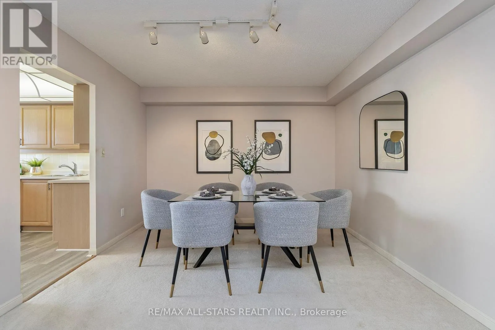 1102 - 610 BULLOCK DRIVE