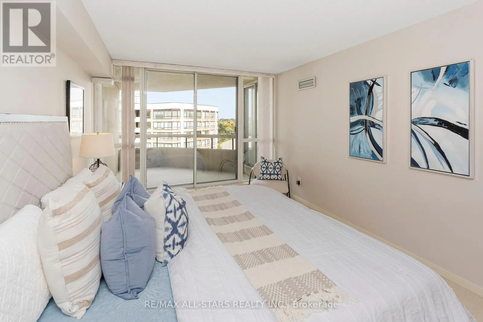 1102 - 610 BULLOCK DRIVE