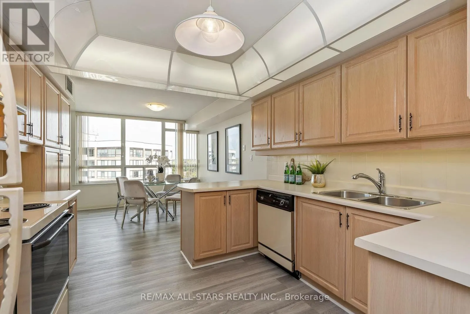 1102 - 610 BULLOCK DRIVE