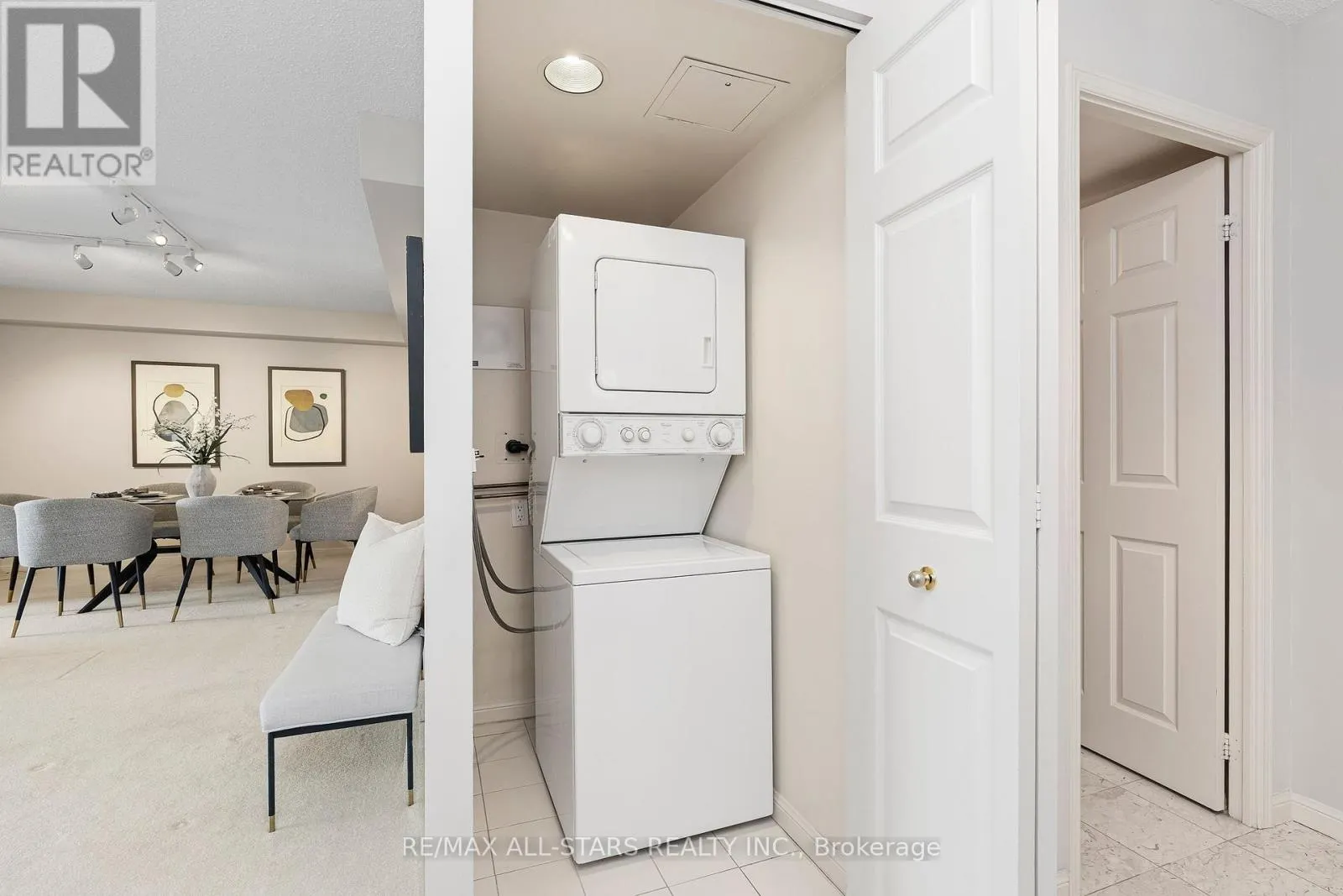 1102 - 610 BULLOCK DRIVE