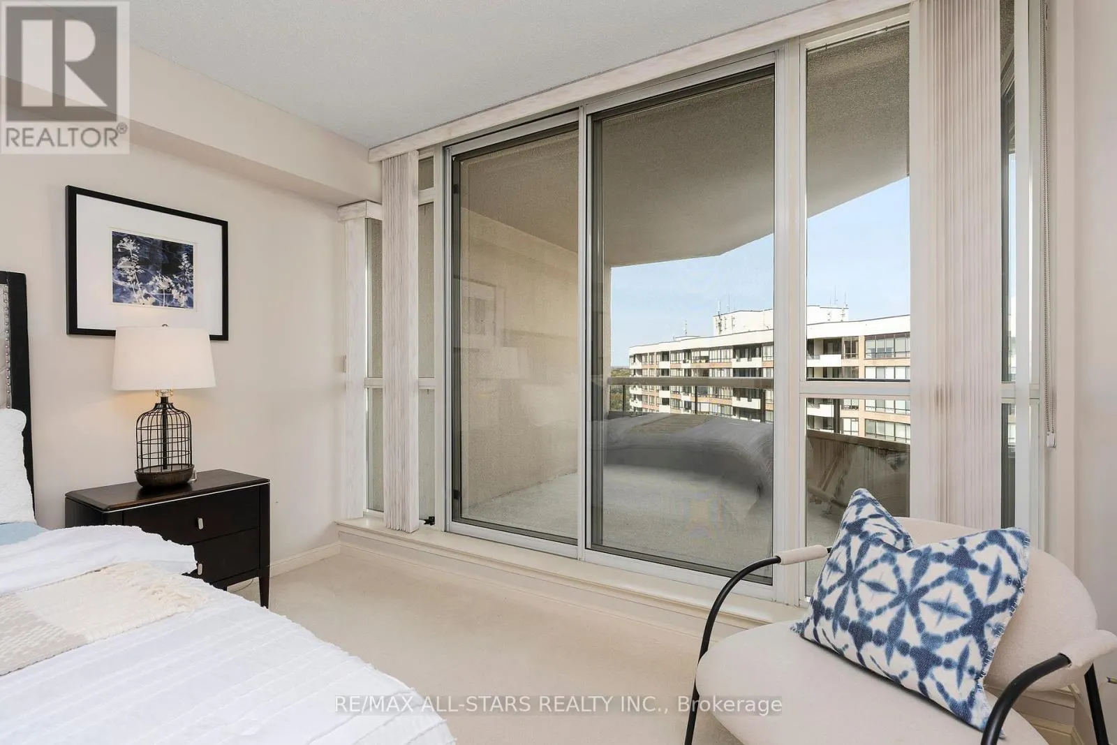1102 - 610 BULLOCK DRIVE