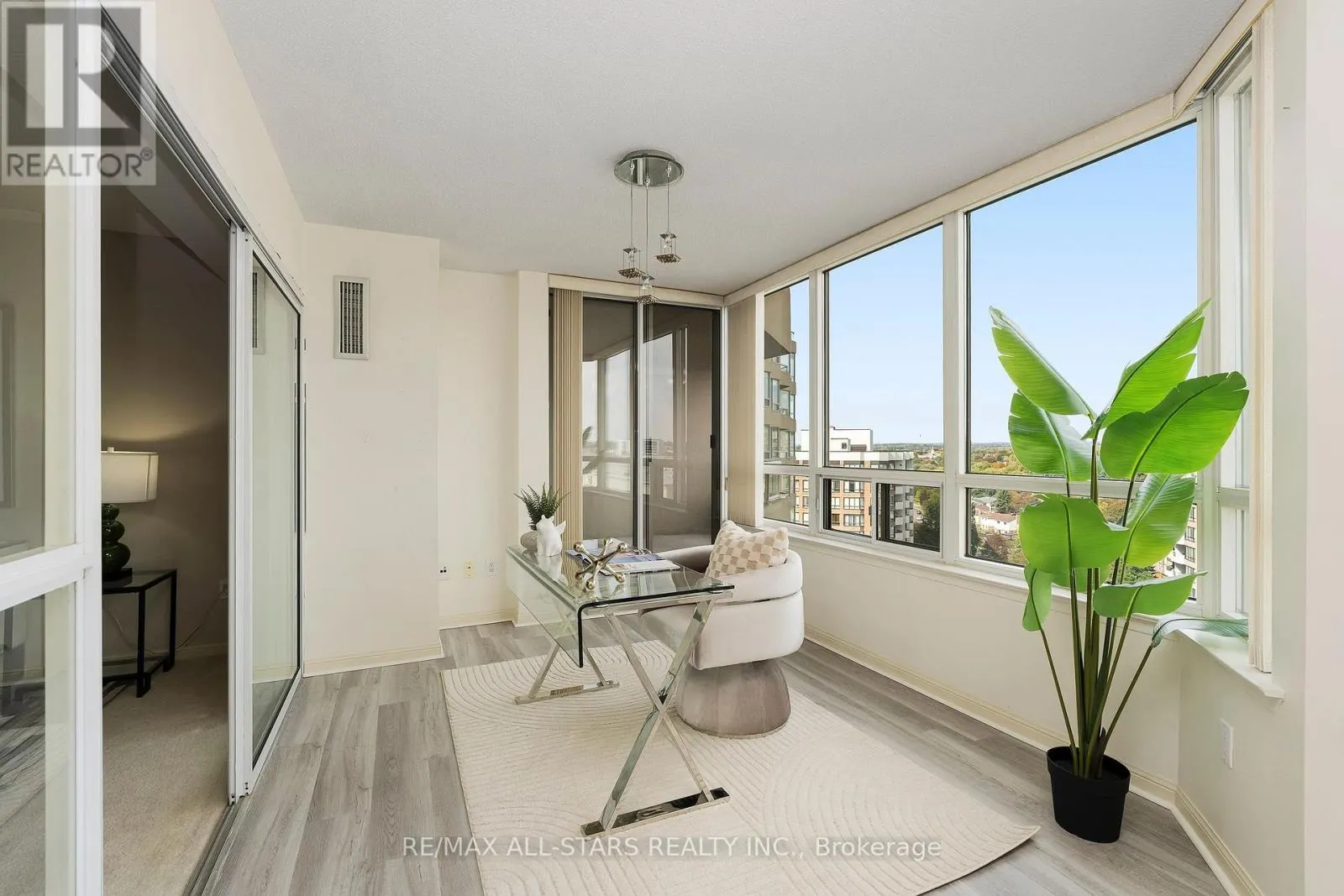1102 - 610 BULLOCK DRIVE