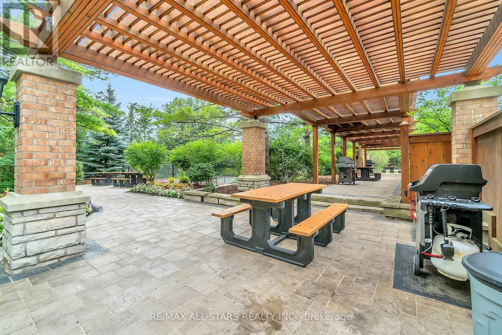 1102 - 610 BULLOCK DRIVE
