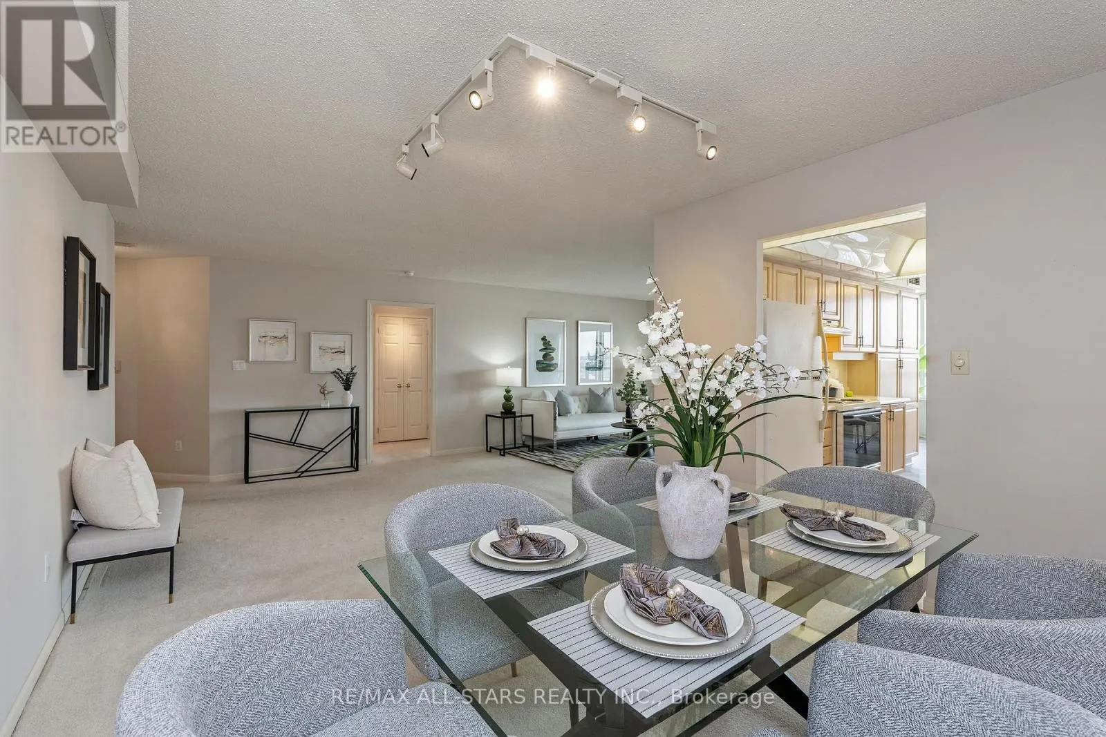 1102 - 610 BULLOCK DRIVE