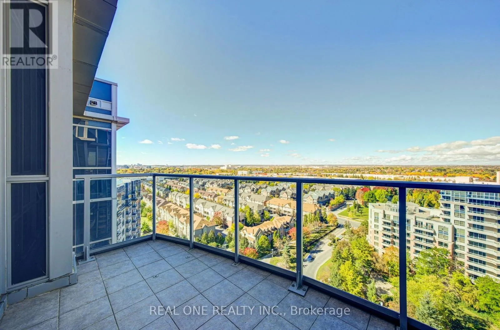 PH55 - 23 COX BOULEVARD